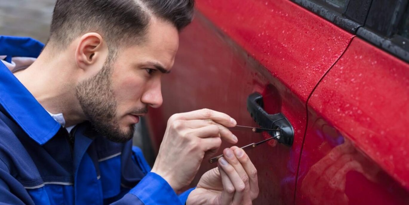 What to Do When Locked out of car Leicester and Need Immediate Help
